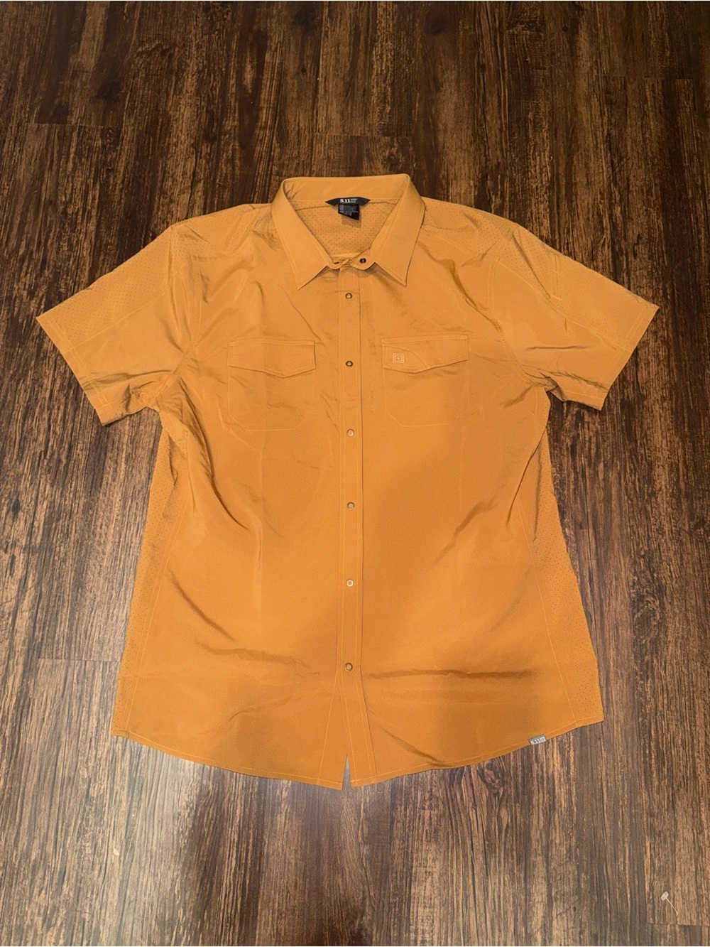 5.11 Tactical Short-Sleeve Button-Down Shirt - coyote brown